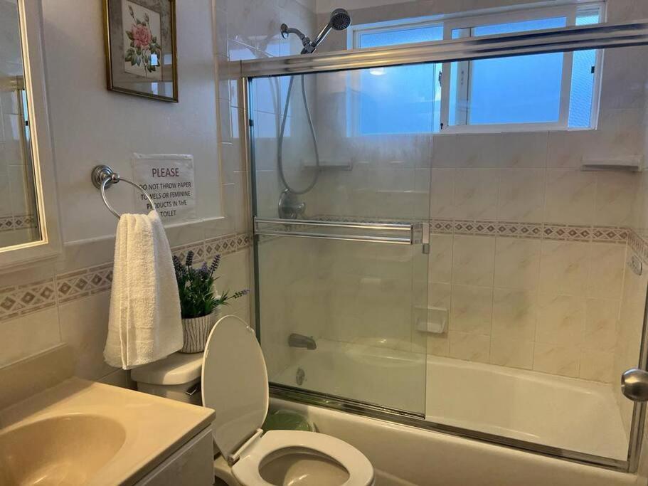 Affordable Private Rooms With Shared Bath Kitchen Near Sfo Daly City Eksteriør bilde